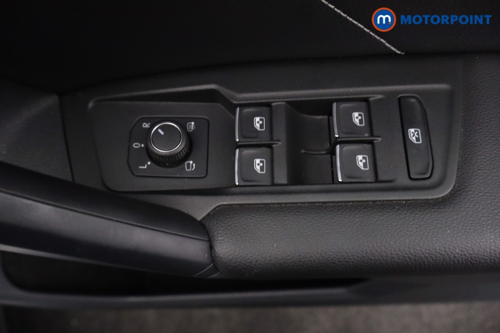 Volkswagen Tiguan R-Line Automatic Petrol SUV - Stock Number (1690116) - 20th supplementary image