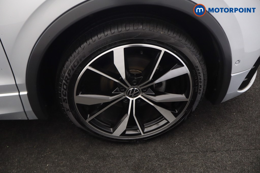 Volkswagen Tiguan R-Line Automatic Petrol SUV - Stock Number (1690116) - 32nd supplementary image