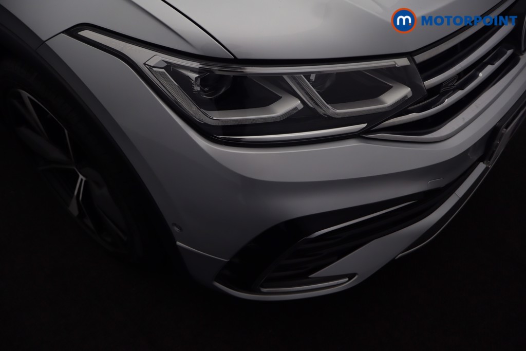 Volkswagen Tiguan R-Line Automatic Petrol SUV - Stock Number (1690116) - 36th supplementary image