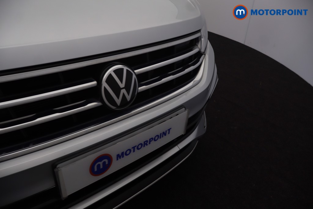 Volkswagen Tiguan R-Line Automatic Petrol SUV - Stock Number (1690116) - 37th supplementary image