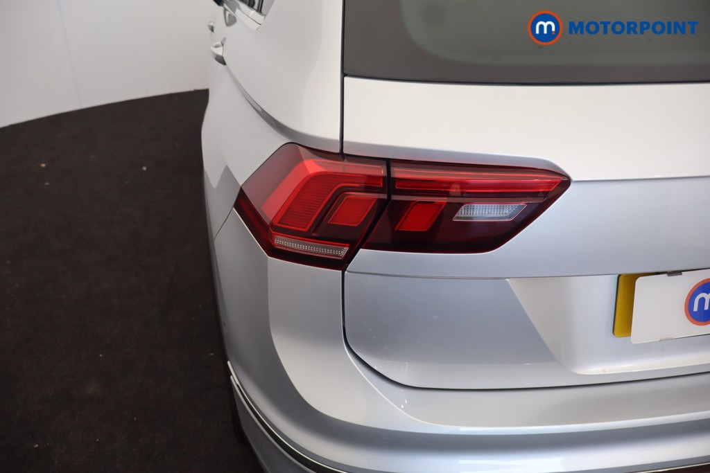 Volkswagen Tiguan R-Line Automatic Petrol SUV - Stock Number (1690116) - 41st supplementary image
