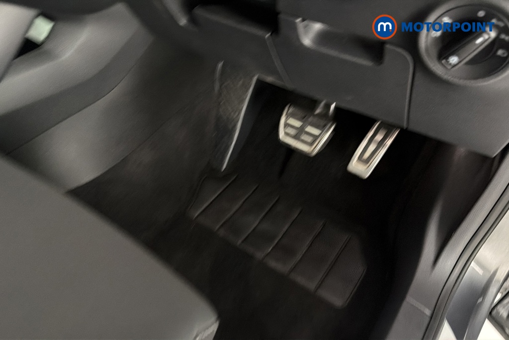 Skoda Karoq Sportline Edition Automatic Petrol SUV - Stock Number (1690899) - 24th supplementary image