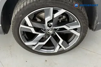 Skoda Karoq Sportline Edition Automatic Petrol SUV - Stock Number (1690899) - 47th supplementary image