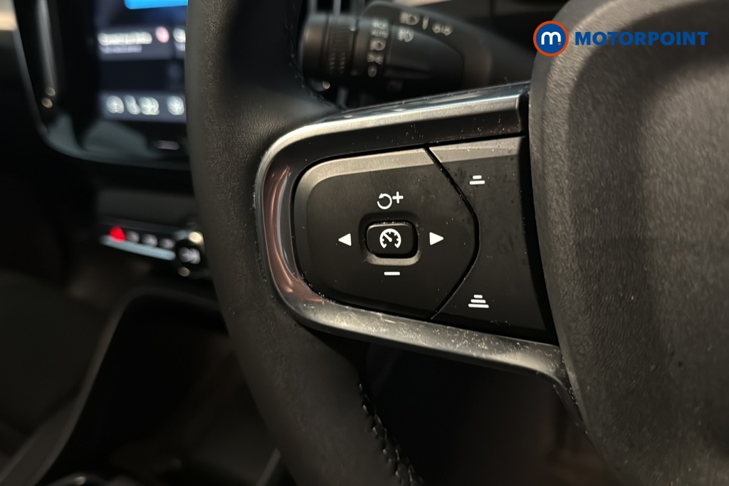 Volvo Xc40 Plus Black Edition Automatic Petrol SUV - Stock Number (1691965) - 4th supplementary image