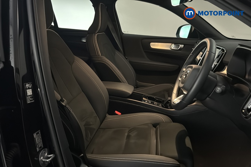 Volvo Xc40 Plus Black Edition Automatic Petrol SUV - Stock Number (1691965) - 22nd supplementary image