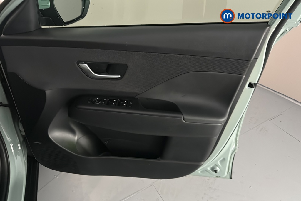 Hyundai Kona Ultimate Automatic Petrol-Electric Hybrid SUV - Stock Number (1691969) - 18th supplementary image