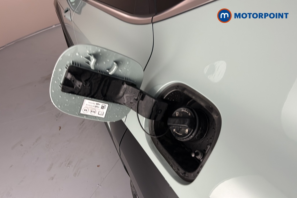 Hyundai Kona Ultimate Automatic Petrol-Electric Hybrid SUV - Stock Number (1691969) - 41st supplementary image