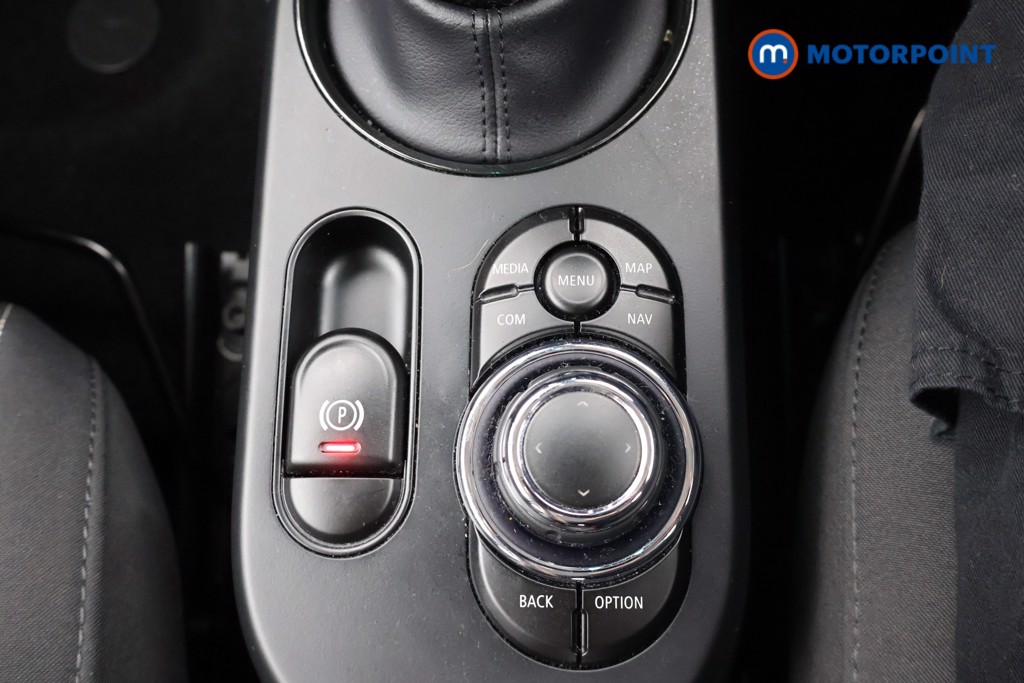 Mini Hatchback Cooper S Level 1 Automatic Electric Hatchback - Stock Number (1692106) - 10th supplementary image