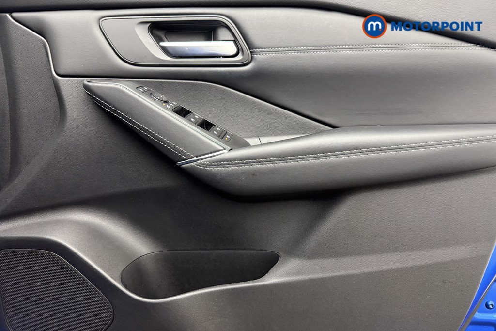 Nissan Qashqai N-Connecta Manual Petrol SUV - Stock Number (1692240) - 19th supplementary image