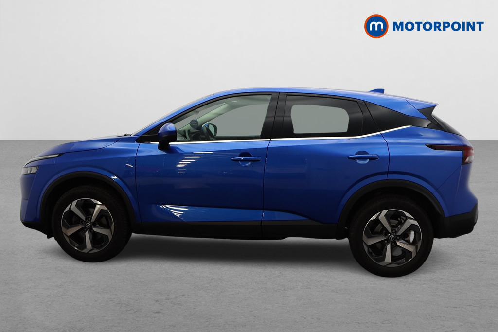 Nissan Qashqai N-Connecta Manual Petrol SUV - Stock Number (1692240) - Passenger side