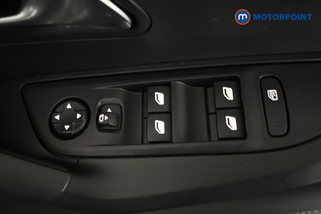 Peugeot 2008 Allure Manual Petrol SUV - Stock Number (1692267) - 19th supplementary image