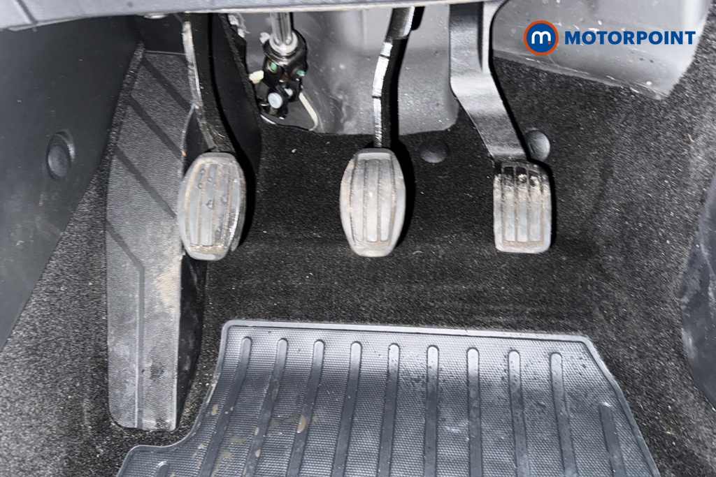 Peugeot 2008 Allure Manual Petrol SUV - Stock Number (1692267) - 24th supplementary image