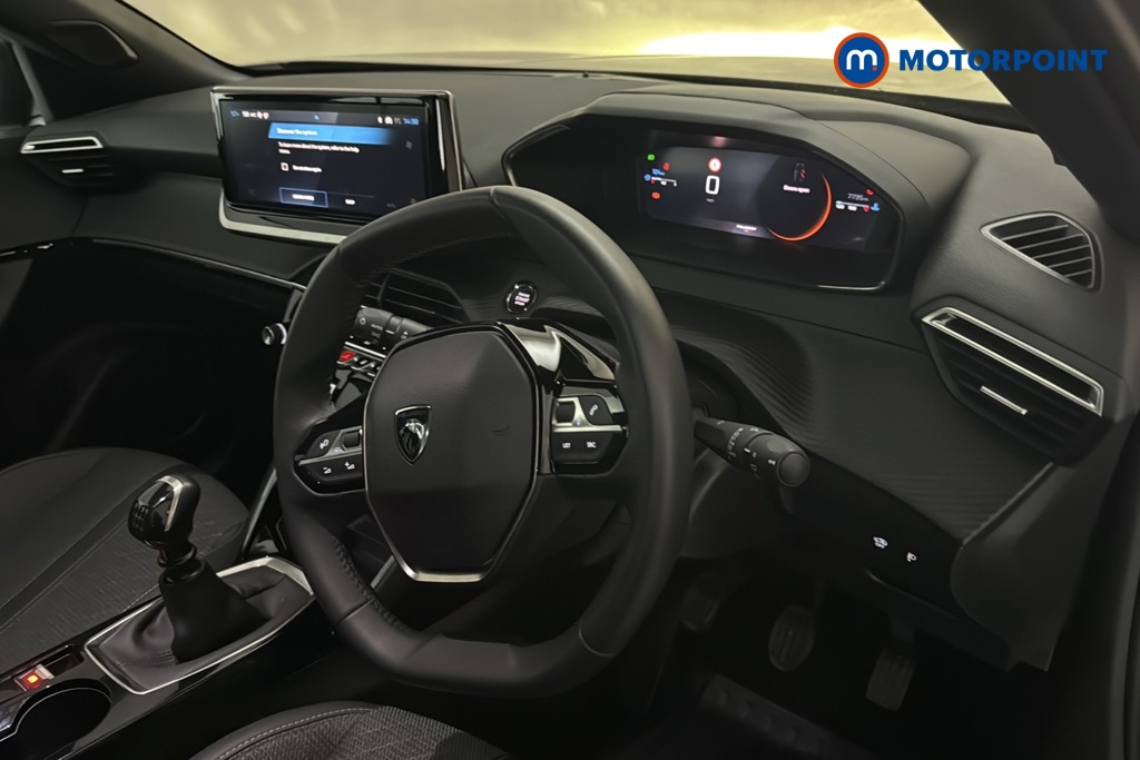 Peugeot 2008 Allure Manual Petrol SUV - Stock Number (1692267) - 1st supplementary image