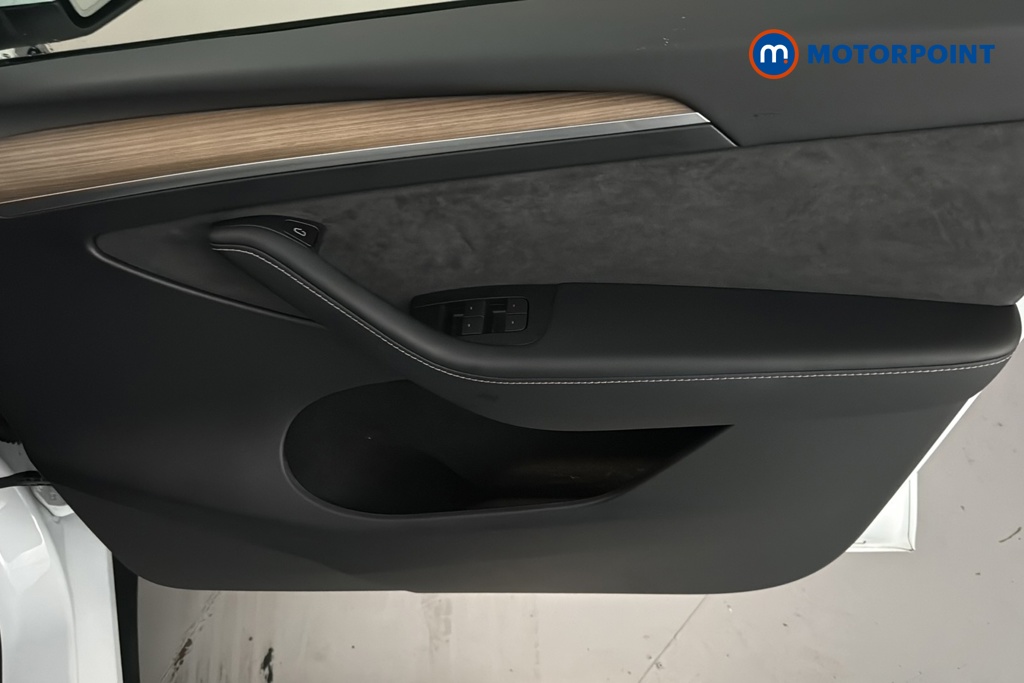 Tesla Model Y Long Range Automatic Electric SUV - Stock Number (1692419) - 18th supplementary image