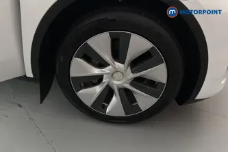 Tesla Model Y Long Range Automatic Electric SUV - Stock Number (1692419) - 47th supplementary image