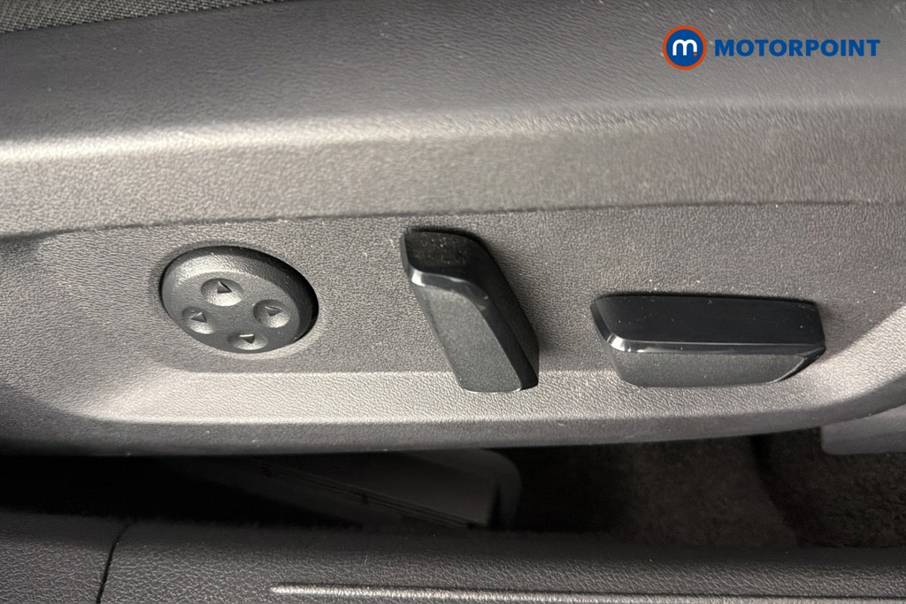 Nissan Qashqai Tekna-Plus Automatic Petrol-Electric Hybrid SUV - Stock Number (1692514) - 23rd supplementary image