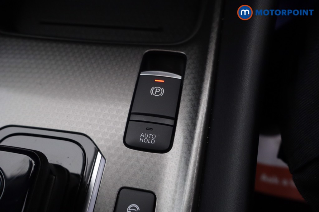 Nissan Qashqai N-Connecta Automatic Petrol-Electric Hybrid SUV - Stock Number (1692518) - 12th supplementary image