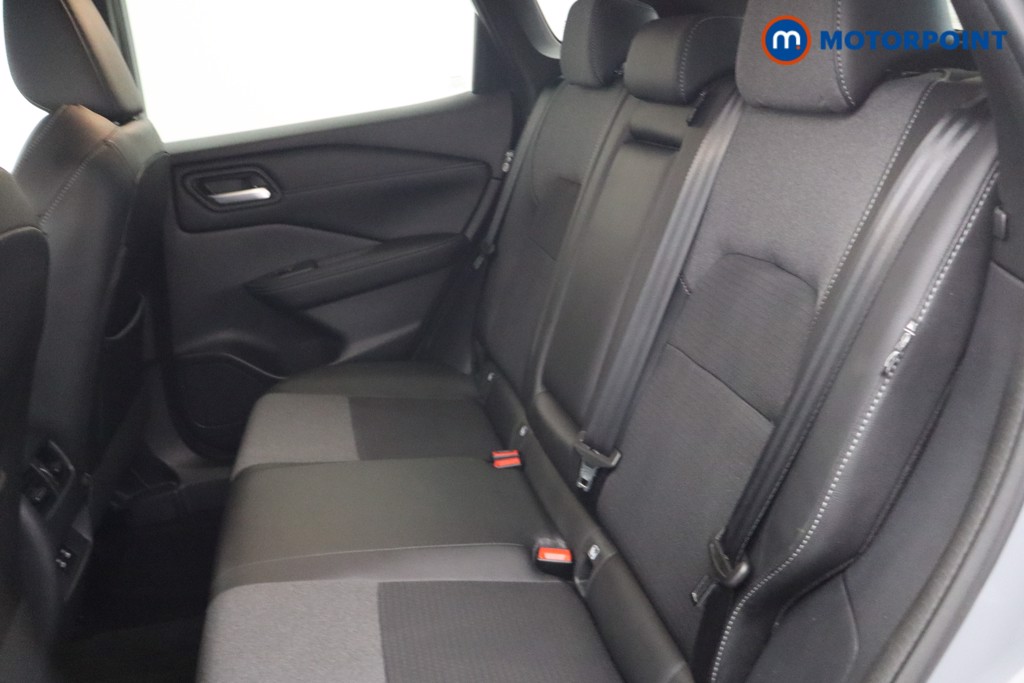 Nissan Qashqai N-Connecta Automatic Petrol-Electric Hybrid SUV - Stock Number (1692518) - 30th supplementary image