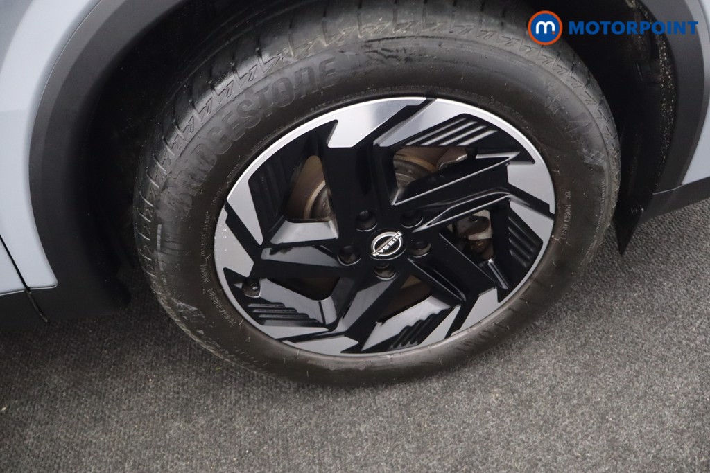 Nissan Qashqai N-Connecta Automatic Petrol-Electric Hybrid SUV - Stock Number (1692518) - 35th supplementary image