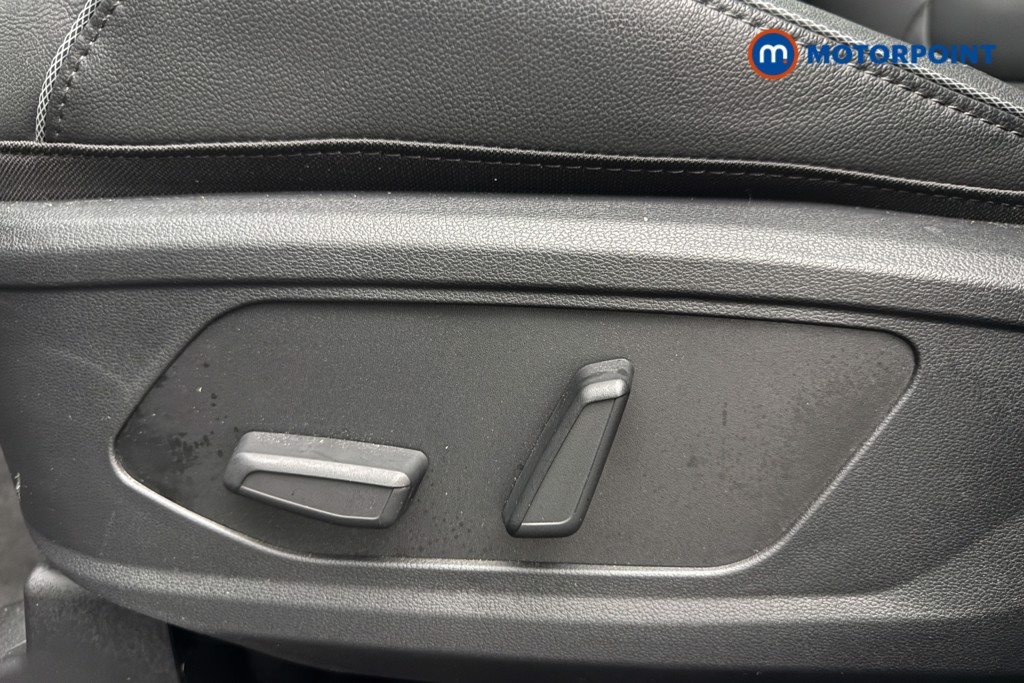 Hyundai Tucson Ultimate Manual Petrol SUV - Stock Number (1692814) - 19th supplementary image