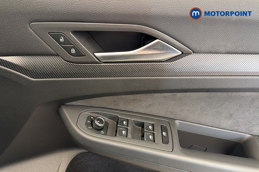 Volkswagen Golf Black Edition Automatic Petrol Hatchback - Stock Number (1692856) - 19th supplementary image