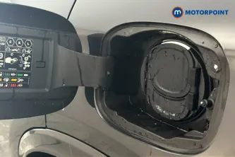 Mercedes-Benz GLC Urban Edition Automatic Petrol Plug-In Hybrid SUV - Stock Number (1692890) - 41st supplementary image