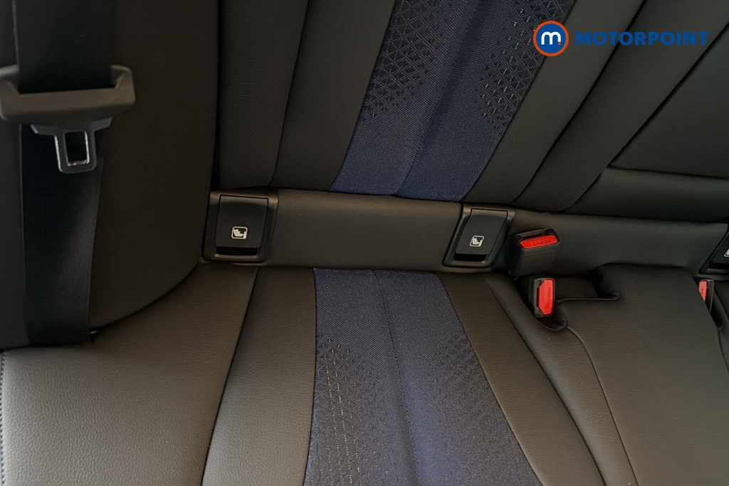 BMW 2 Series M Sport Manual Petrol Saloon - Stock Number (1693098) - 27th supplementary image