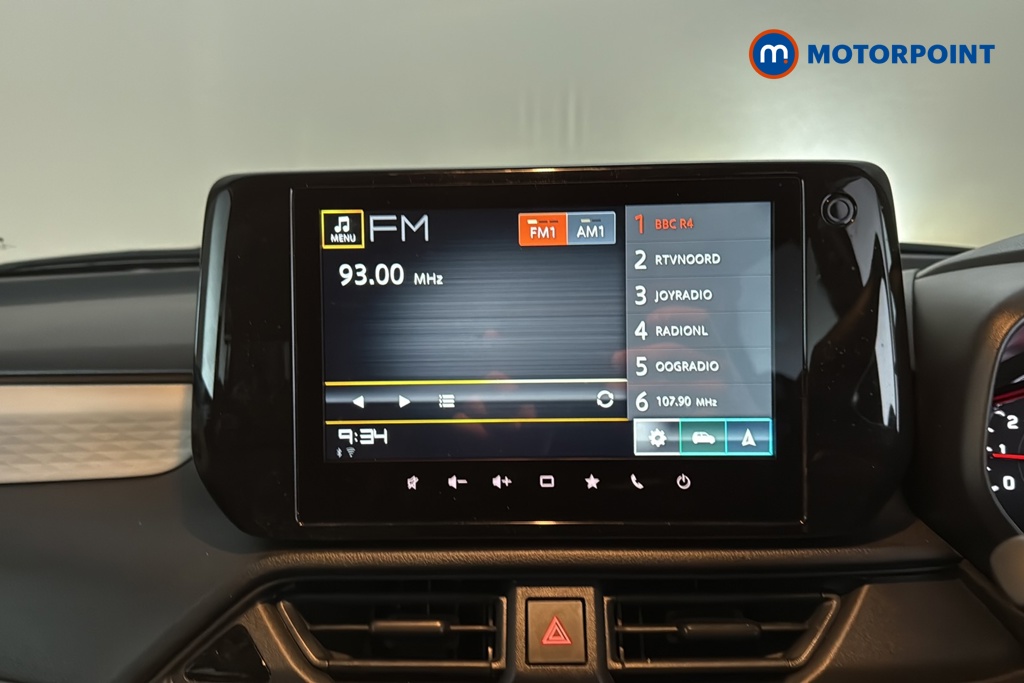 Suzuki Swift Motion Automatic Petrol Hatchback - Stock Number (1693110) - 8th supplementary image