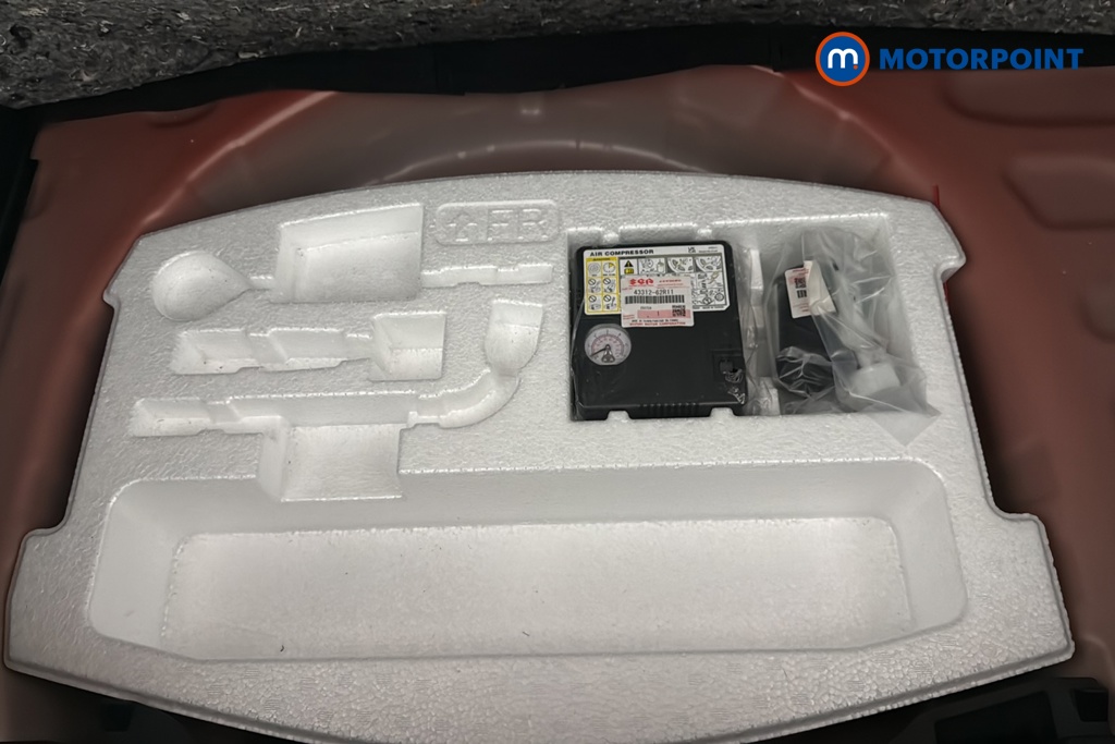 Suzuki Swift Motion Automatic Petrol Hatchback - Stock Number (1693110) - 33rd supplementary image
