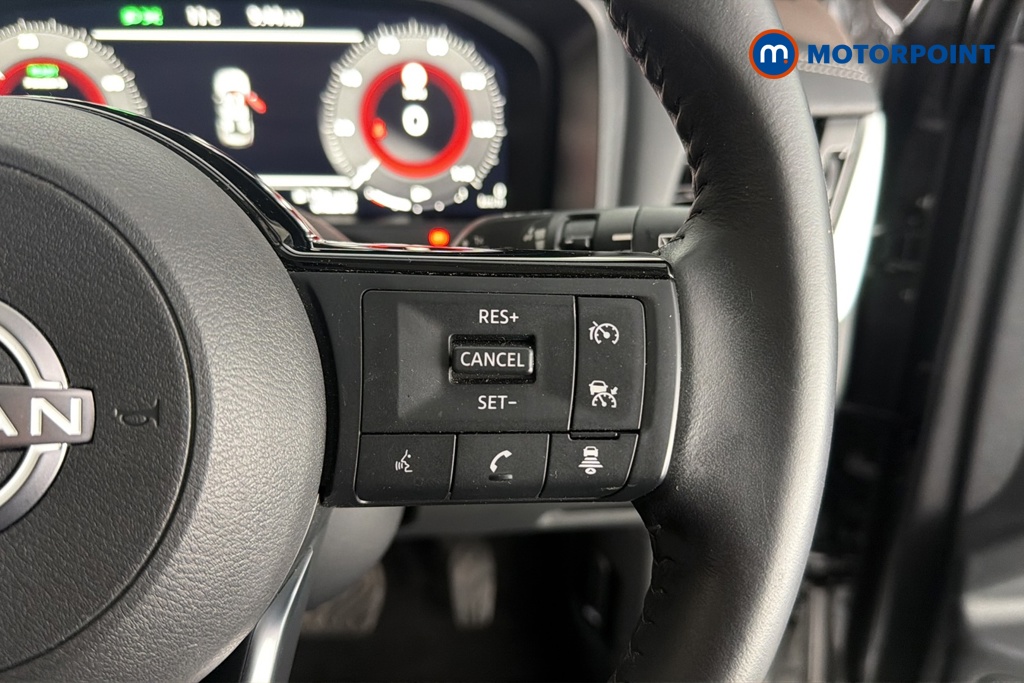 Nissan X-Trail N-Connecta Automatic Petrol-Electric Hybrid SUV - Stock Number (1693200) - 3rd supplementary image