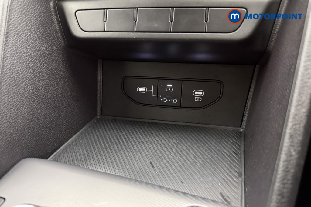 KIA Sportage Pure Manual Petrol SUV - Stock Number (1693211) - 16th supplementary image