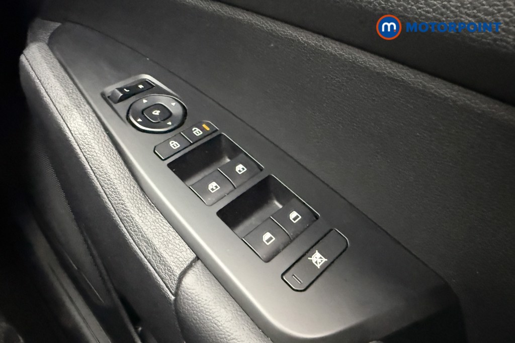 KIA Sportage Pure Manual Petrol SUV - Stock Number (1693211) - 19th supplementary image