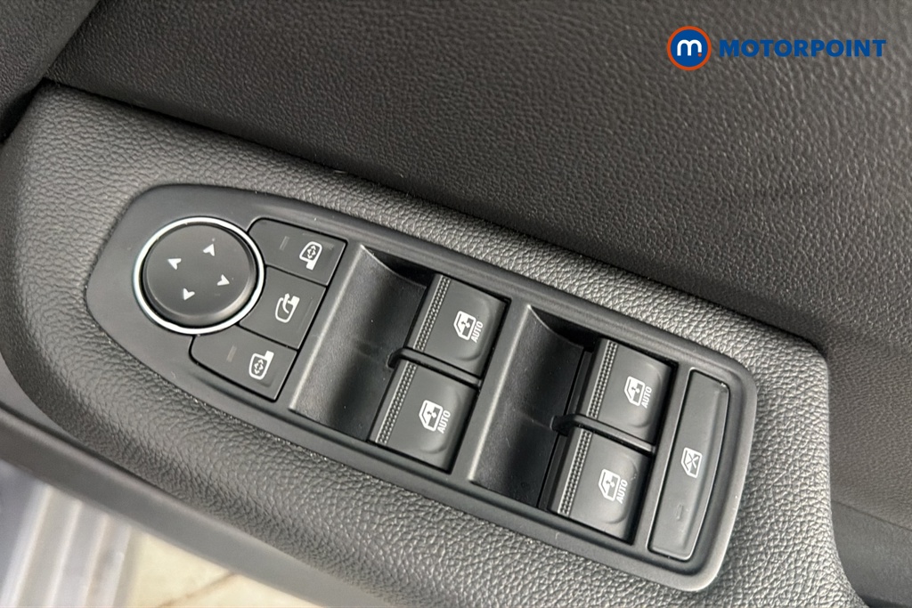Renault Clio Evolution Manual Petrol Hatchback - Stock Number (1693650) - 19th supplementary image