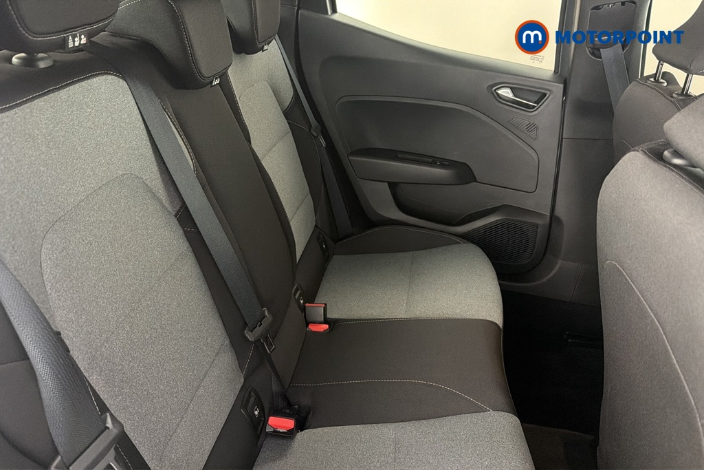 Renault Clio Evolution Manual Petrol Hatchback - Stock Number (1693650) - 25th supplementary image