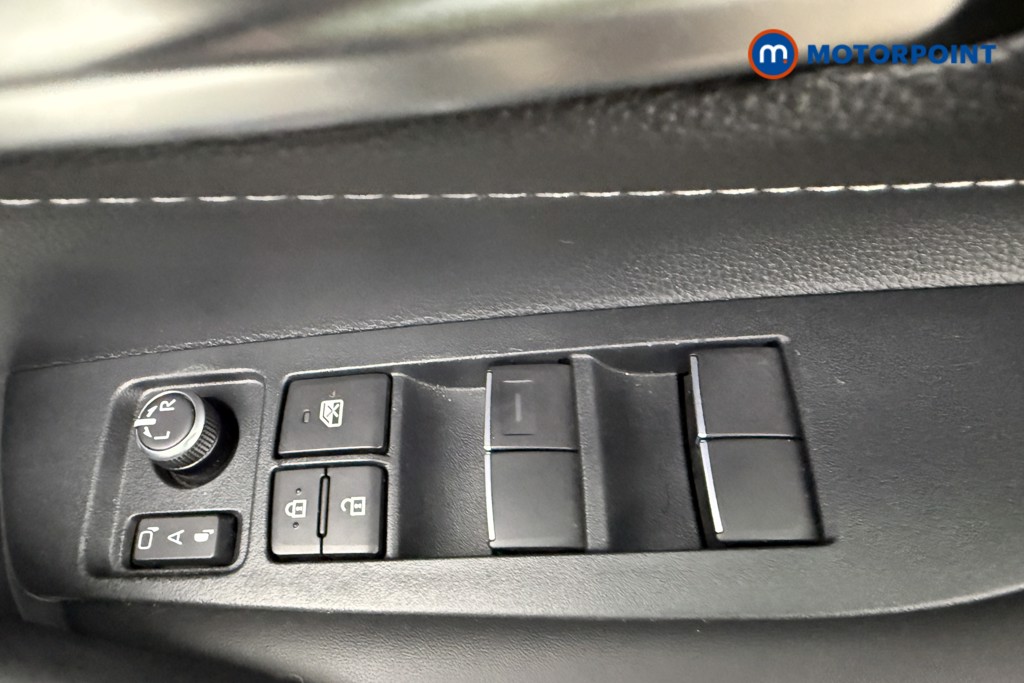 Toyota Corolla Design Automatic Petrol-Electric Hybrid Estate - Stock Number (1694321) - 19th supplementary image