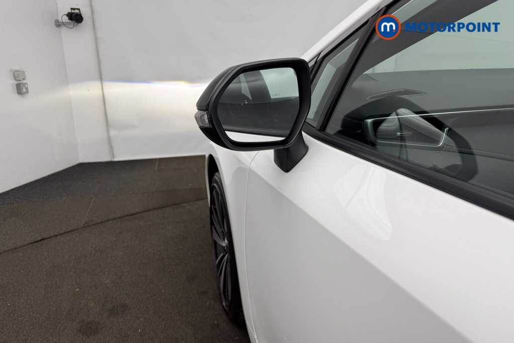 Toyota Corolla Design Automatic Petrol-Electric Hybrid Estate - Stock Number (1694321) - 31st supplementary image