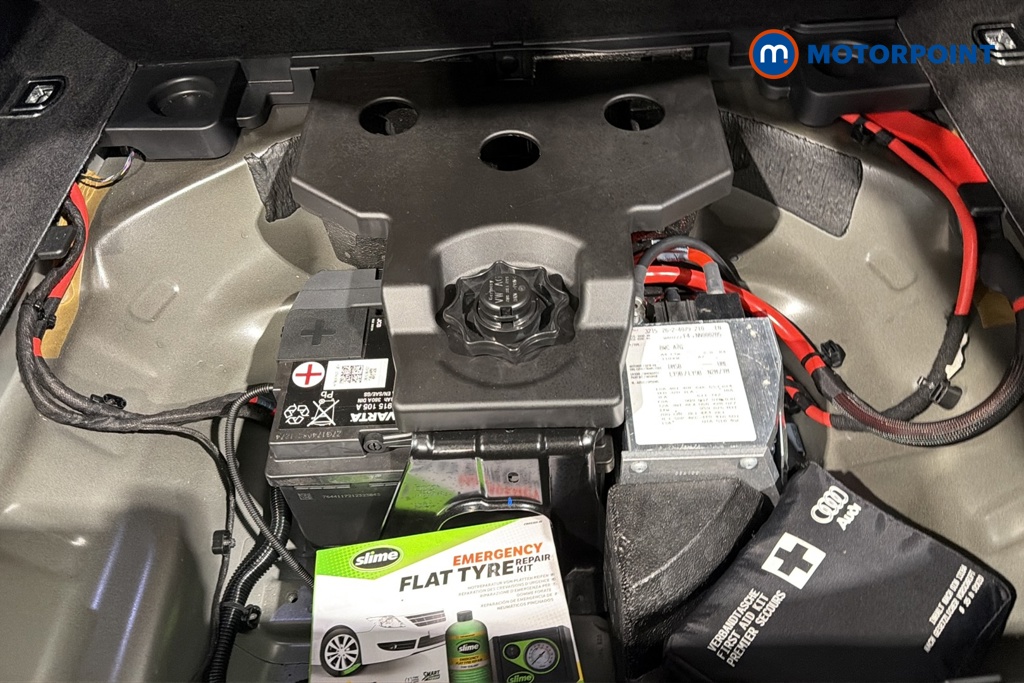 Audi A4 Technik Automatic Petrol Saloon - Stock Number (1694409) - 33rd supplementary image