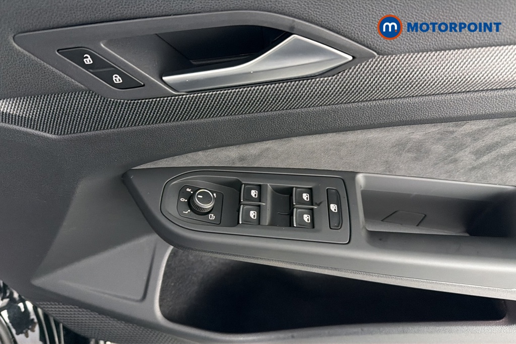 Volkswagen Golf Black Edition Automatic Petrol Hatchback - Stock Number (1694809) - 19th supplementary image
