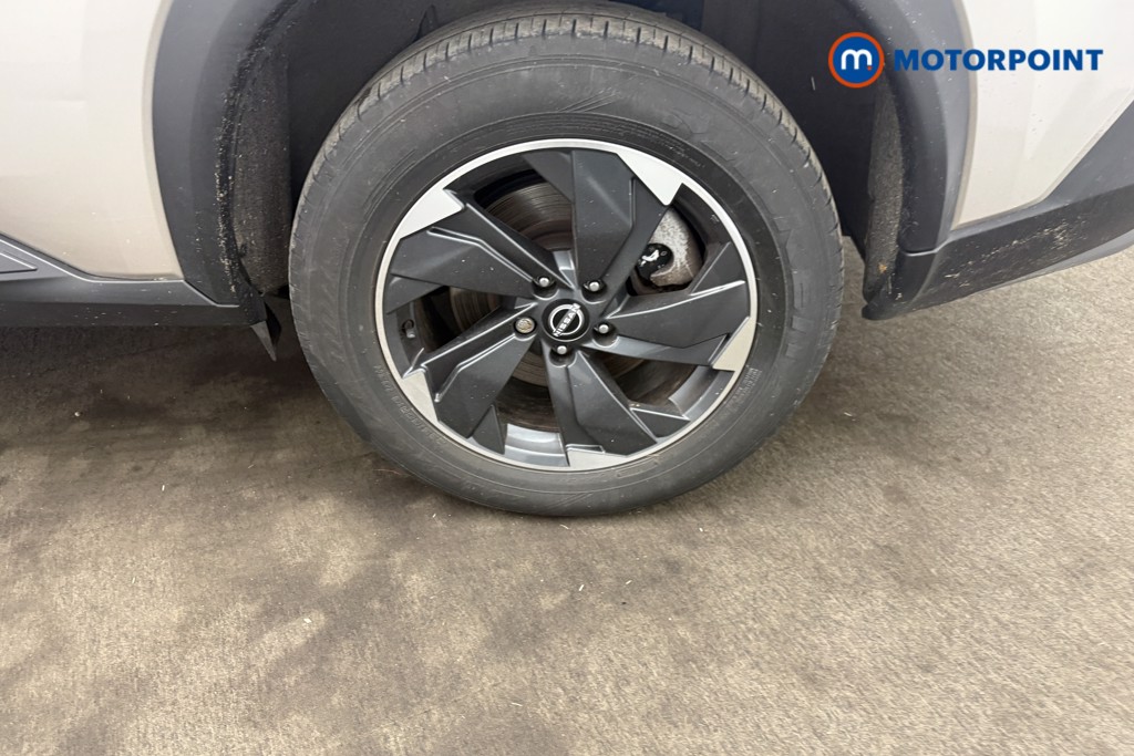 Nissan X-Trail N-Connecta Automatic Petrol-Electric Hybrid SUV - Stock Number (1673607) - 27th supplementary image