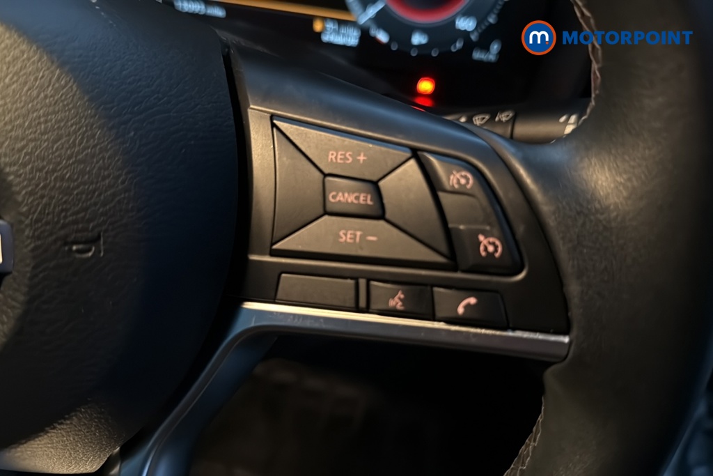 Nissan Juke N-Connecta Automatic Petrol-Electric Hybrid SUV - Stock Number (1678385) - 3rd supplementary image