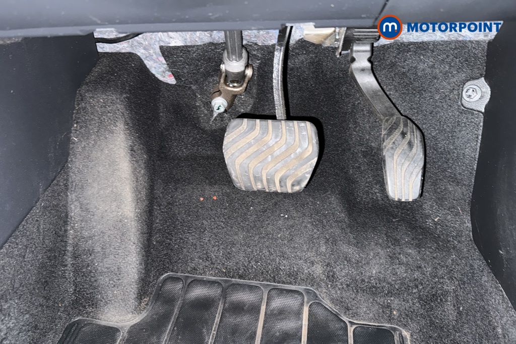 Nissan Juke N-Connecta Automatic Petrol-Electric Hybrid SUV - Stock Number (1678385) - 24th supplementary image