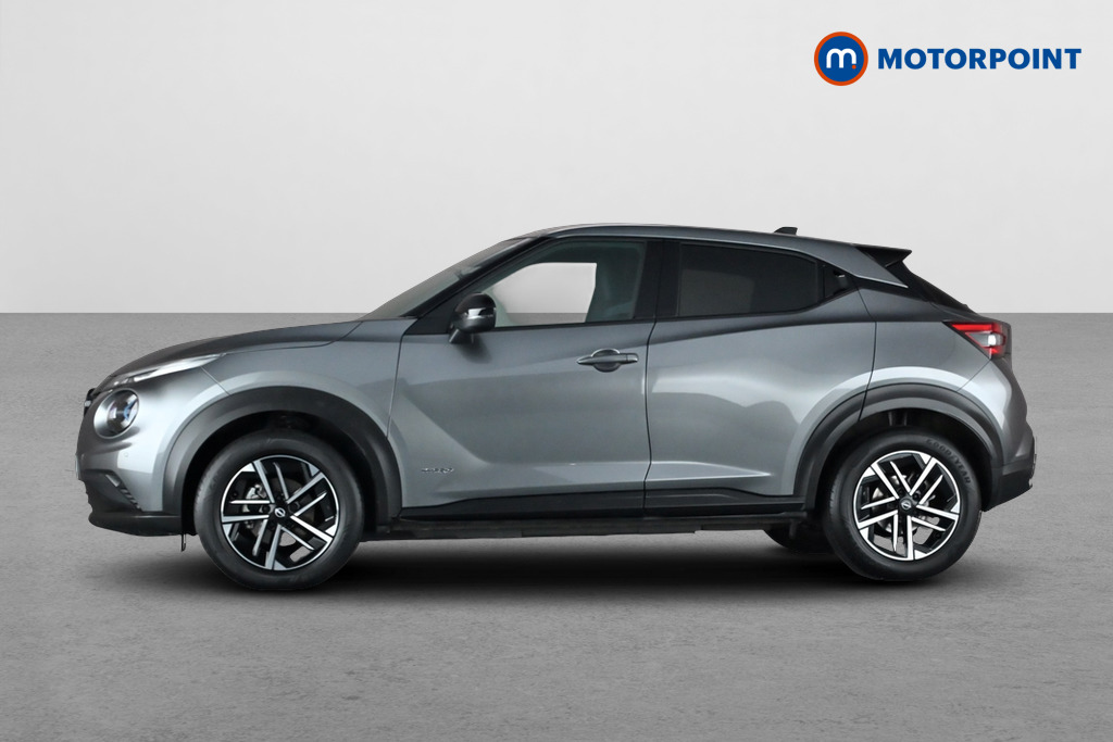Nissan Juke N-Connecta Automatic Petrol-Electric Hybrid SUV - Stock Number (1678385) - Drivers side