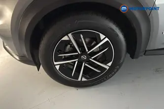 Nissan Juke N-Connecta Automatic Petrol-Electric Hybrid SUV - Stock Number (1678385) - 44th supplementary image