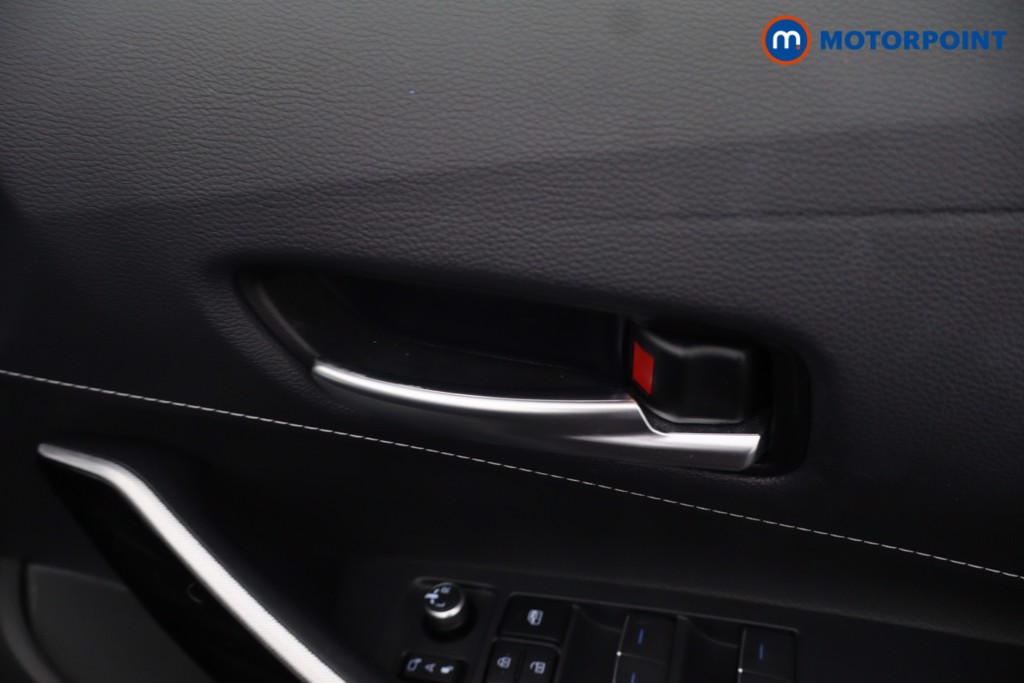 Toyota Corolla Design Automatic Petrol-Electric Hybrid Hatchback - Stock Number (1680686) - 18th supplementary image