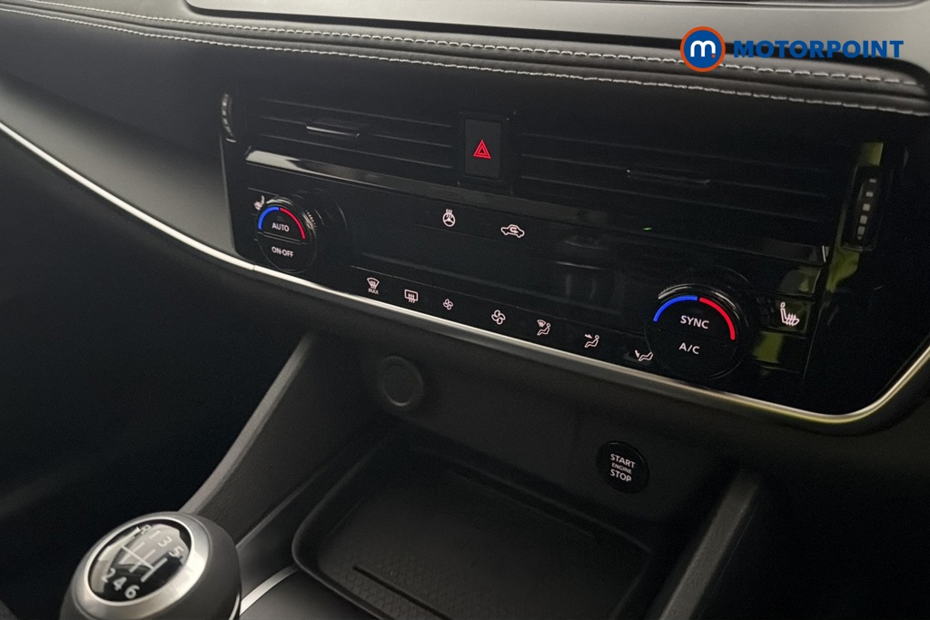 Nissan Qashqai N-Connecta Manual Petrol SUV - Stock Number (1683520) - 12th supplementary image