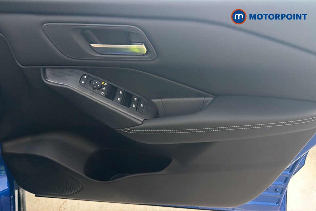 Nissan Qashqai N-Connecta Manual Petrol SUV - Stock Number (1683520) - 18th supplementary image