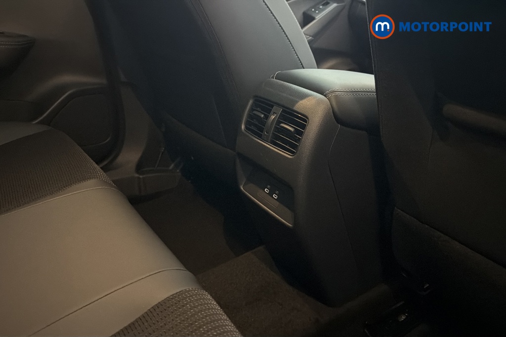 Nissan Qashqai N-Connecta Manual Petrol SUV - Stock Number (1683520) - 28th supplementary image