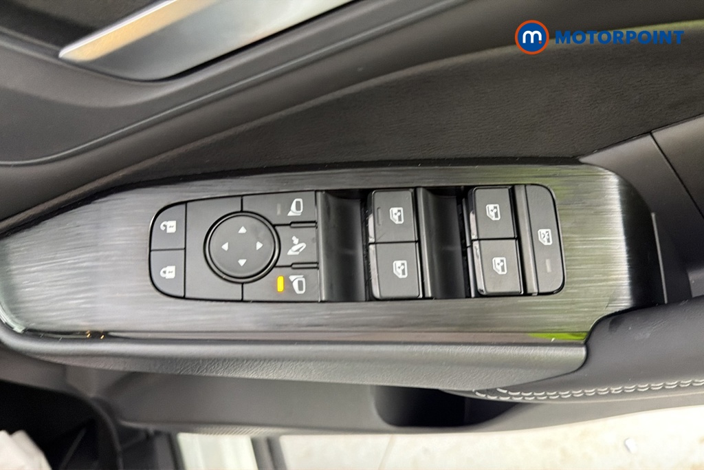 Nissan Qashqai Acenta Premium Manual Petrol SUV - Stock Number (1683547) - 19th supplementary image