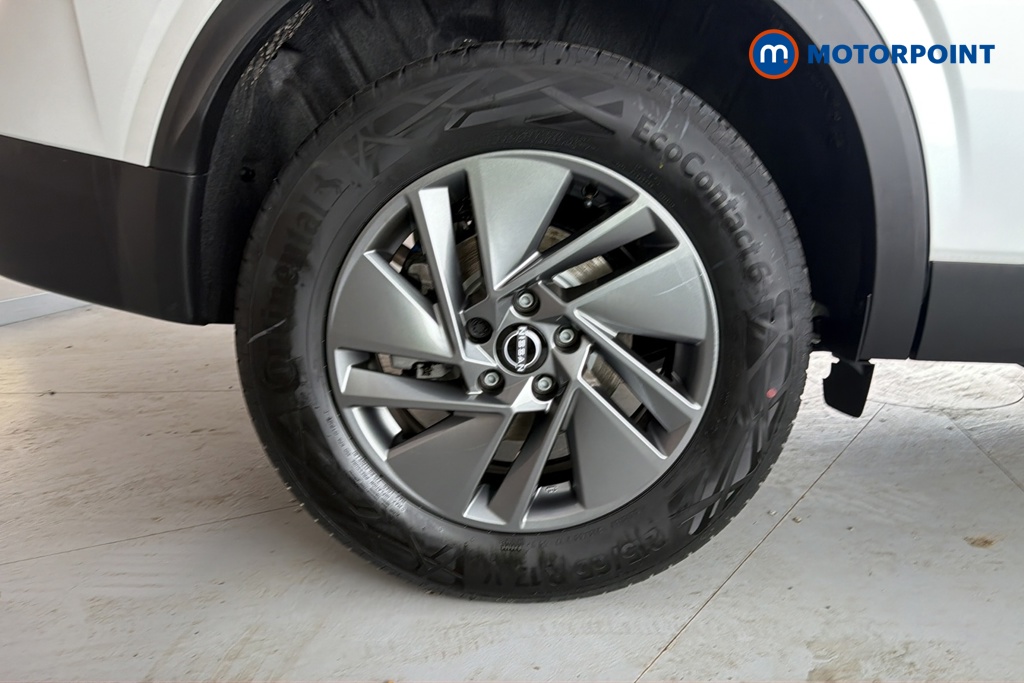 Nissan Qashqai Acenta Premium Manual Petrol SUV - Stock Number (1683547) - 46th supplementary image