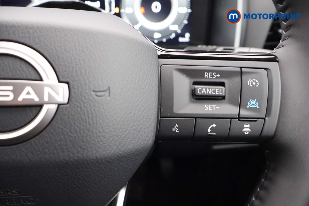 Nissan Qashqai N-Connecta Manual Petrol SUV - Stock Number (1683568) - 3rd supplementary image
